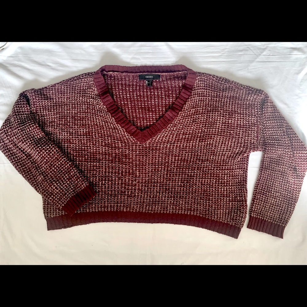 Forever 21| Burgundy & Cream cropped knit sweater